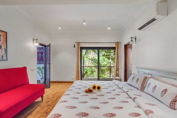 Image Title Goes Here